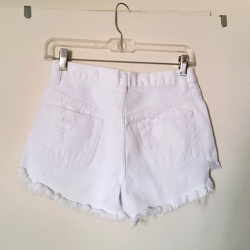 Shorts - Picture 2 of 3